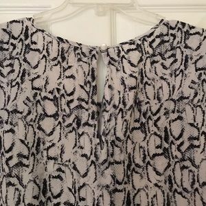 Cynthia Rowley Tops - Silk short sleeve blouse Cynthia Rowley Tops - Silk short sleeve blouse